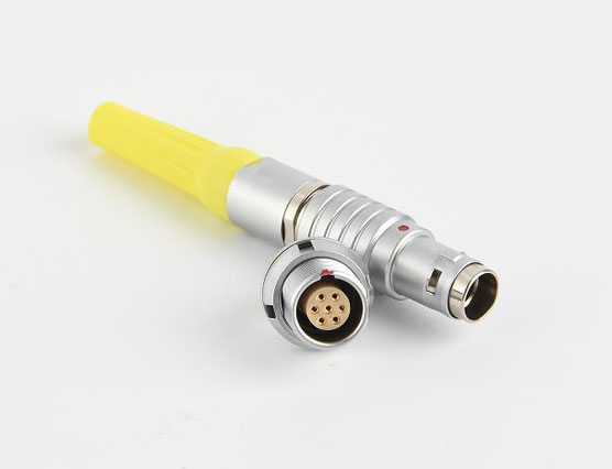 推拉自鎖航空連接器是否能夠?qū)崿F(xiàn)多點(diǎn)連接？